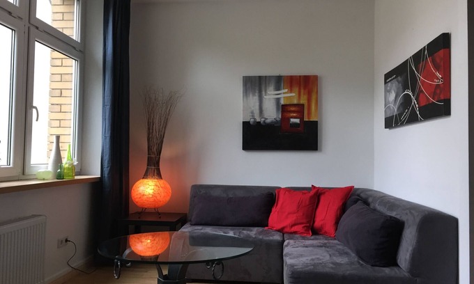Kreuzberg Apartment | Modern Loft 1.3: Prime Berlin Location with Unique Amenities