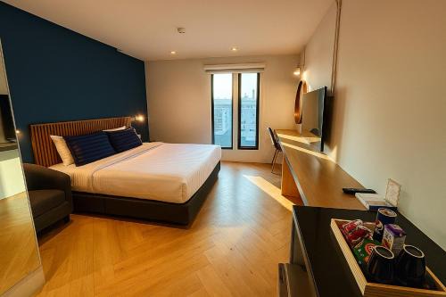Bang Na Hotel | Guest Rated: De Botan Bangna with Pool and Breakfast
