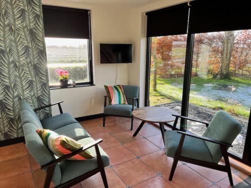 Klaaswaal Bed & Breakfast | Cozy De Danser 2: Family-Friendly Stay with Breakfast