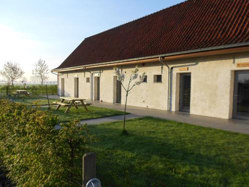 Oostkamp House | Experience De Grote Linde: Family-Friendly & Accessible Stay