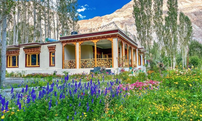 Nubra Valley House | De Khama: Guest Rated 9.6 with Pet-Friendly Amenities