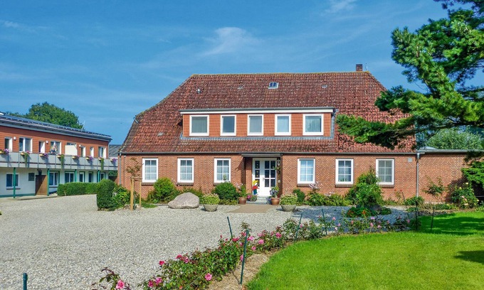 Klausdorf Apartment | Cozy Apartment for 3 Guests with Ocean Views in Fehmarn