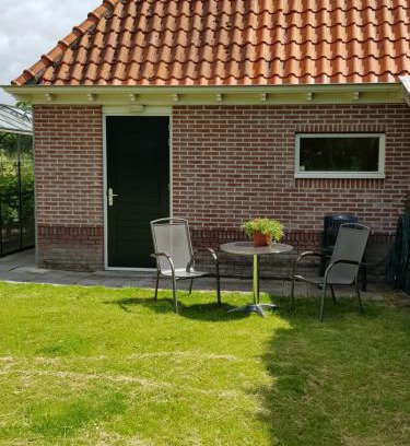 Zuid-Scharwoude Apartment | Discover De Loft: Highly Rated Retreat for Your Getaway