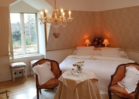 Sterksel House | Unforgettable Stay at de Loverlei - 4-Star, Family-Friendly