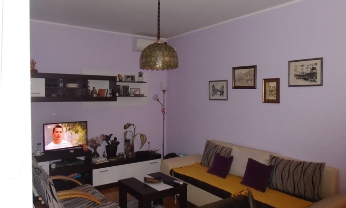 Vozdovac Apartment | Deluxe Double Room with A/C & Large Terrace Retreat