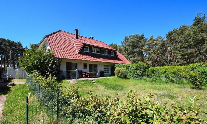 Rugen Island Apartment | Experience Oceanfront Comfort at Dünenvilla 4 in Thiessow