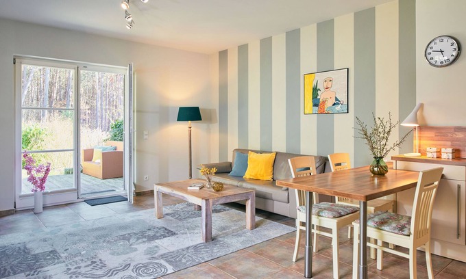 Rugen Island Apartment | Relaxing Ferinewohnung 1 - Oceanfront Retreat with Sauna