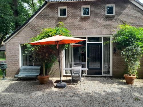 Noord-Sleen Bed & Breakfast | Cozy De Oude Smederij: Hot Tub & Breakfast Included