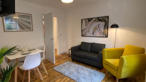 Bedford Apartment | Family-Friendly De Parys Self-Catering Flat in Bedford