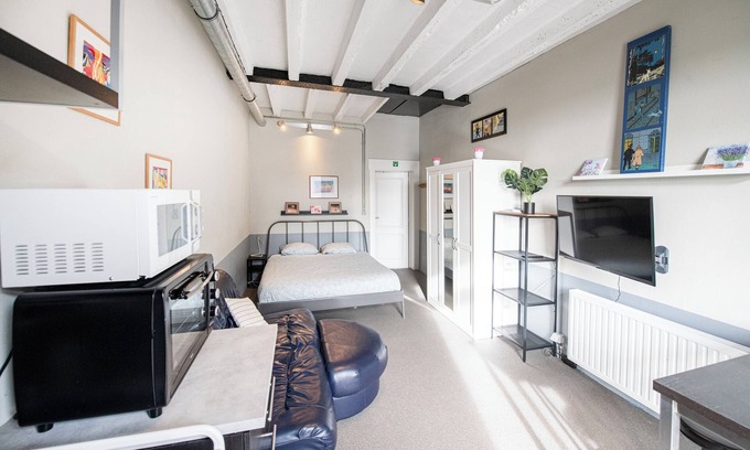 Heers Apartment | Visit De Smishoeve: Spa Retreat with Top Guest Ratings