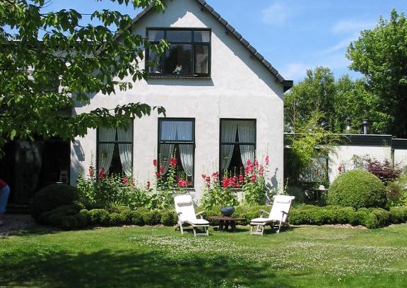 Nieuw-Scheemda Bed & Breakfast | Exceptional de Witte Wolk: Rated 10/10 with Breakfast
