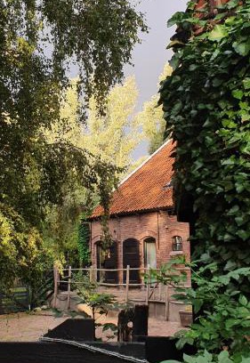 Kerkwerve Bed & Breakfast | Eco-Friendly Retreat at De Zeeuwsche Hoeve - 4 Star Comfort
