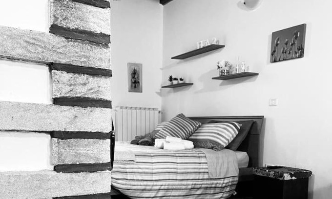Seriate Apartment | Family-Friendly DEA 2: Guest Rated 9/10 for Comfort
