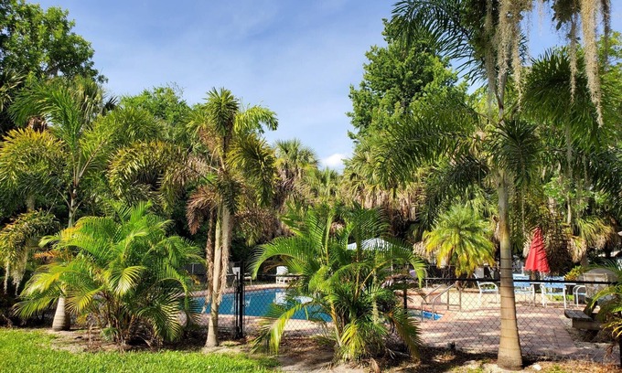 Florida Shores House | Coastal Retreat: Beachfront Oasis with Pool & Hot Tub