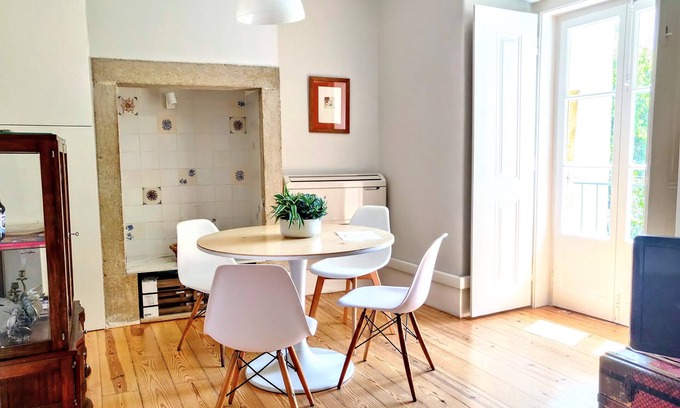 Principe Real Apartment | Experience Dear Home: Your Oasis in the Heart of Lisbon