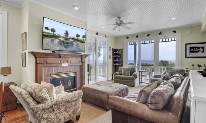 Ocean Point House | Debbie's Dream: Oceanfront Views & Inviting Amenities