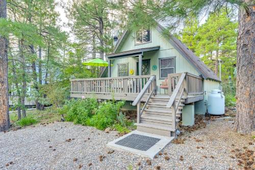Munds Park House | Cozy Munds Park A-Frame Cabin with Deck and Grill
