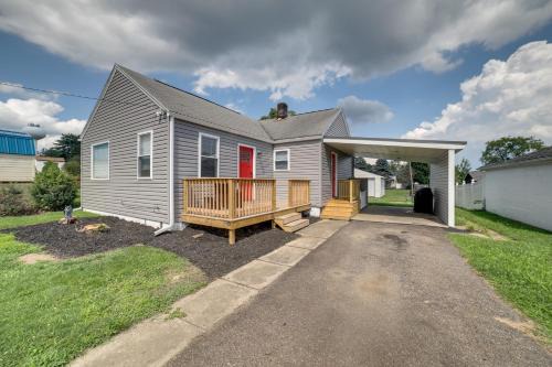 Natrona Heights House | Cozy Natrona Heights Vacation Rental with Lovely Deck!