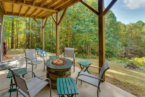 Bostic House | Idyllic Blue Ridge Mountain Cabin with Deck and Fire Pit