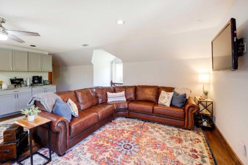 Banner Elk Apartment | Scenic Banner Elk Retreat with Deck and Mountain Views