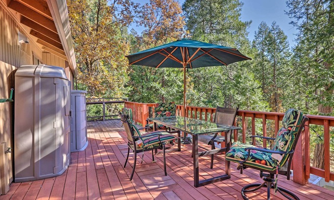 Twain Harte Cabin | Relaxing Twain Harte Cabin with Deck & Forest Views