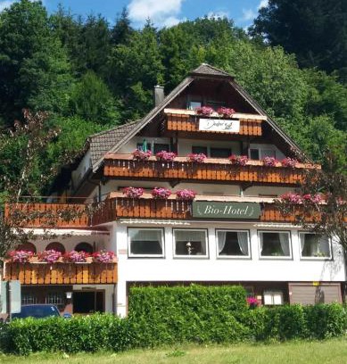 Kalberbronn Hotel | Eco-Friendly Getaway at Decker's Bio Hotel zum Lamm