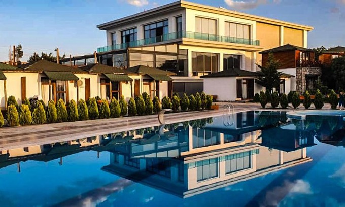 Edremit Hotel | Experience Dedeman Van Resort & Aquapark: 5-Star Oasis