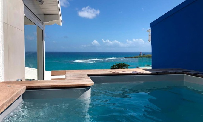 Perinet Apartment | Relax at DEEP BLUE: Ocean View with Private Pool