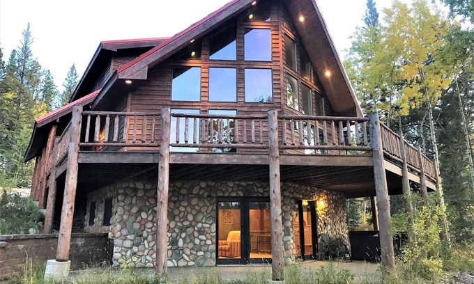 Lead Cabin | Cozy Deep Snow Lodge - Log Cabin Near Terry Peak