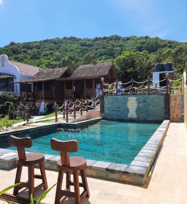 Karimunjava House | Deepsky Villa: Family-Friendly Retreat with Pool & Breakfast