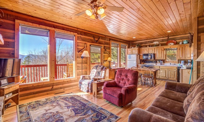 Helen Cabin | Experience Deer Creek at Sunset Peak with Pool & Spa