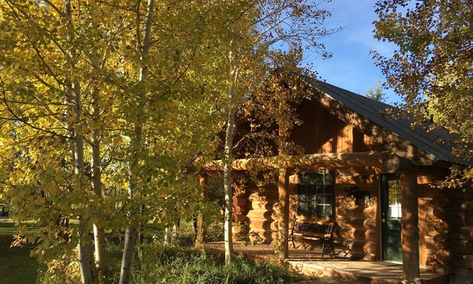 Rigby Cabin | Relaxing Log Cabin Retreat with Kitchenette & Pool Access