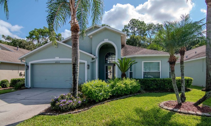 Meadow Pointe House | Deer Run in Wesley Chapel 4br-3ba