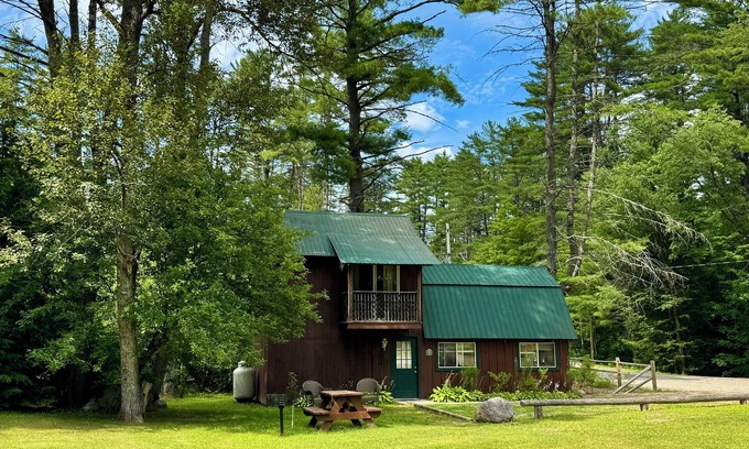 Chestertown Cabin | Deer Run Cabin with Pool Steps from Loon Lake - Rated 9.6
