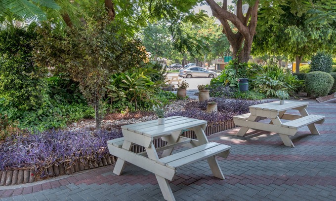 Deganya Bet Hotel | Inviting Degania B Country Lodging with Spa and Pool Access