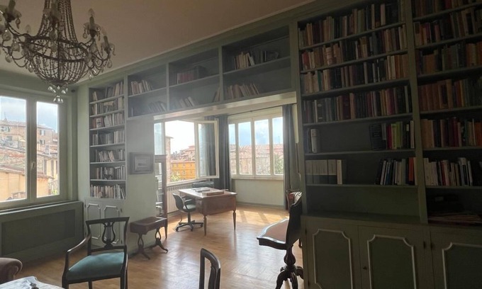 Old Town Apartment | Central Degli Oddi Penthouse Steps from the Cathedral