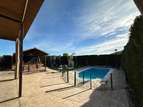 Lucena House | Dehesa Elías: Family-Friendly Retreat with Pool & Pets Welcome