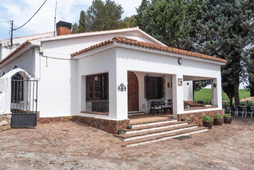 Alarcon Villa | Pet-Friendly Dehesa Vieja Casa Rural with Pool & 9.7 Rating