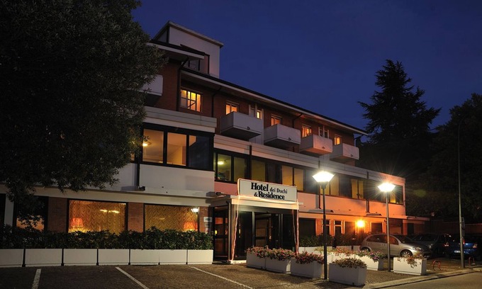 Urbino Hotel | Relax at Dei Duchi: Family-Friendly Hotel with Spa & Pool
