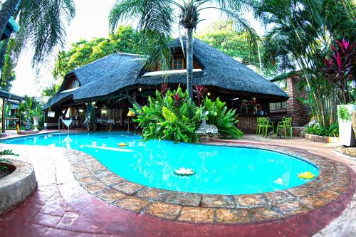 Musina House | Dei Gratia Guest House: Family-Friendly with Pool Access