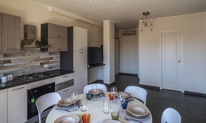 Albenga Apartment | Dei Mille 31 A - Family-Friendly Three Bedroom Apartment