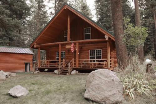 Enterprise House | Family-Friendly Retreat at Dei's Place: Your Perfect Getaway