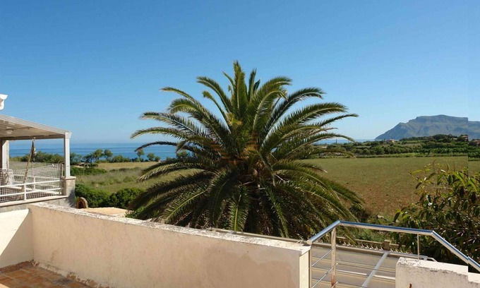 Colonia de Sant Pere Villa | Perfect Getaway: Del Mar Villa in Mallorca with Spa & More