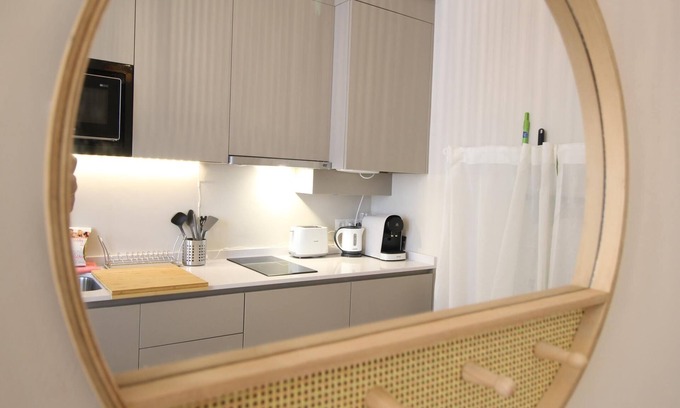 La Victoria Apartment | Cozy Del Parque Flats Monkey 1 with Spa & Breakfast