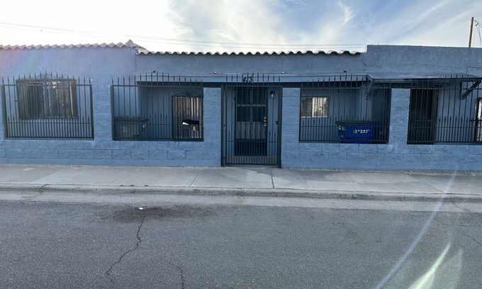 El Paso House | Discover Del Sol Medical Center Gem: Pet & Child Friendly Stay