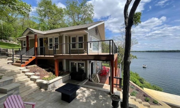 Delavan Lake House | Experience Delavan Lakefront: Top-Rated with Spa & Views