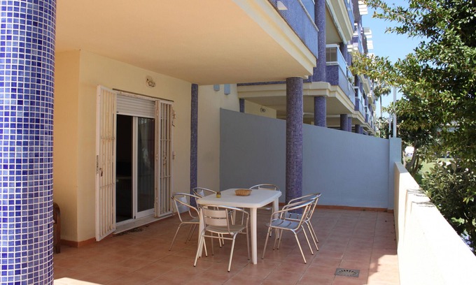 Xeraco Apartment | Family-Friendly Delfines II: Oceanfront Bliss Awaits