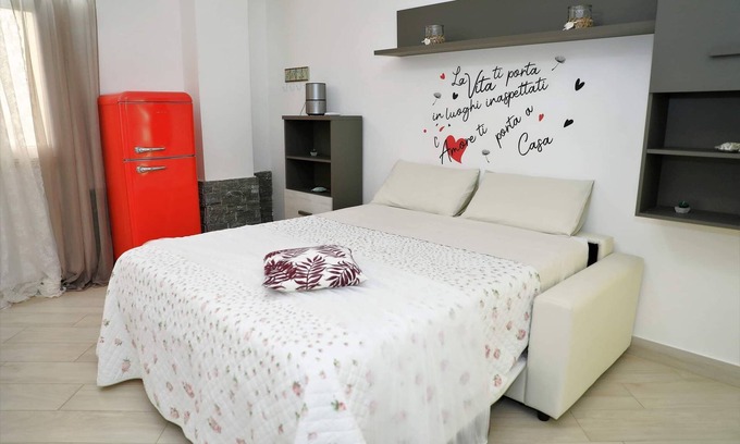 Fondi Apartment | Cozy Home in Fondi with Lake View & Spa Amenities