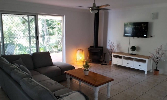 Wolfdene Other | Delighful 4 bdr home in a peaceful setup near Brisbane, Gold Coast & theme parks