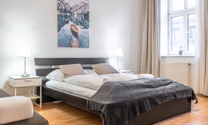 Neulerchenfeld Apartment | Inviting 2BR Apartment Steps from Wiener Stadthalle